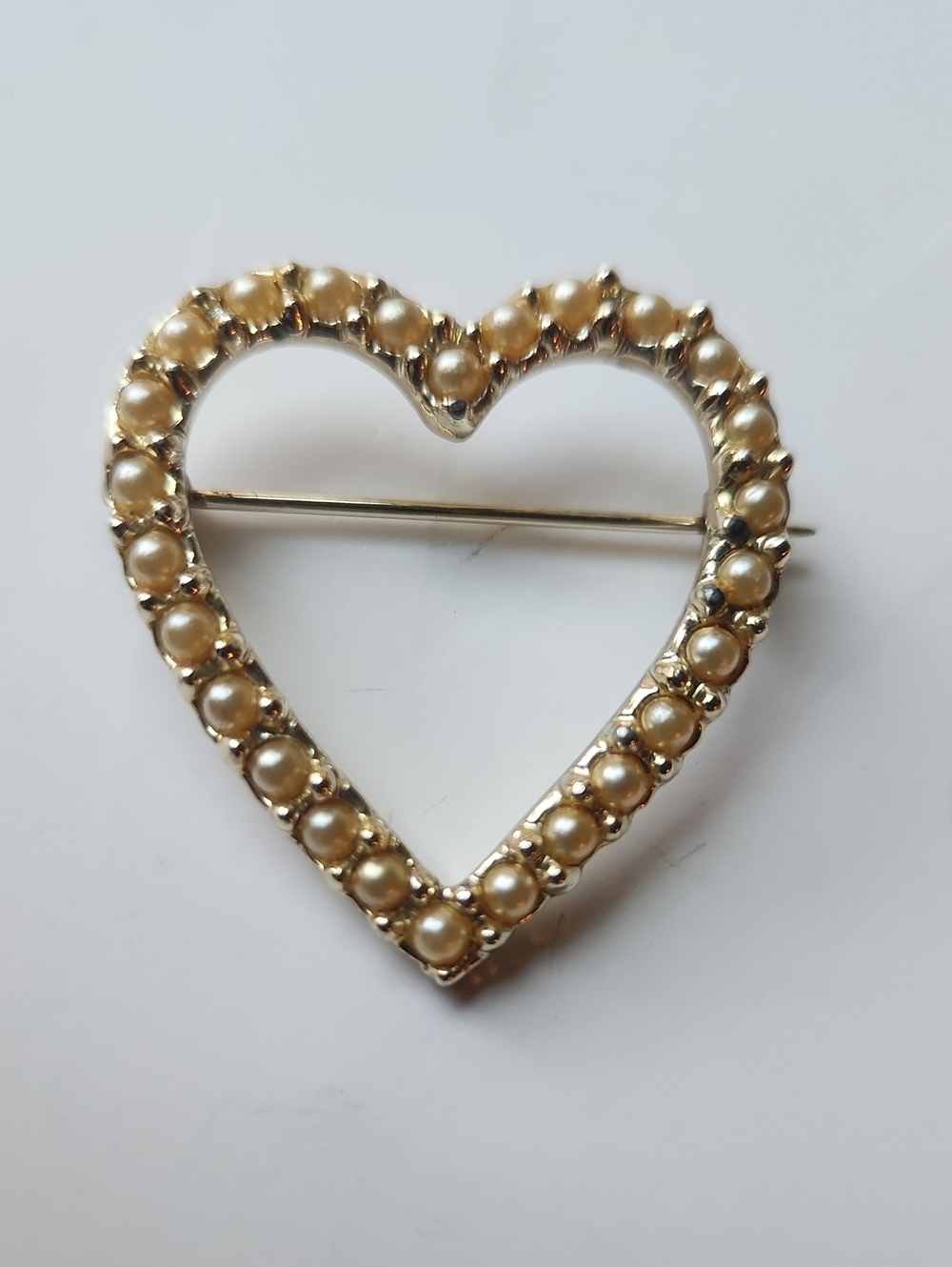 Gold-Tone Pearl Heart Brooch - Classic Womens Jewelry